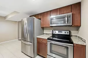 2569 E Canterbury Ln, Cottonwood Heights, UT 84121 - Photo 13