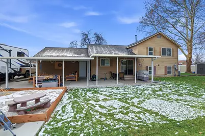 1154 W 2600 N, Clinton, UT 84015 - Photo 37