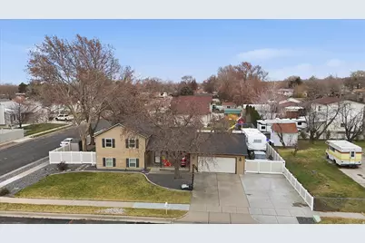 1154 W 2600 N, Clinton, UT 84015 - Photo 43