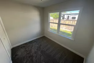 492 S 400 W, Orem, UT 84058 - Photo 9