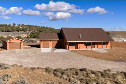 429 E Pioneer Bnd, Monticello, UT 84535 - Photo 3