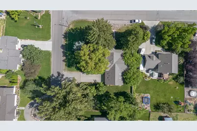 291 N Main St, Hyde Park, UT 84318 - Photo 37