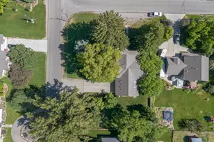 291 N Main St, Hyde Park, UT 84318 - Photo 37