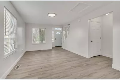 2240 S Lorin Cir W, Ogden, UT 84401 - Photo 3