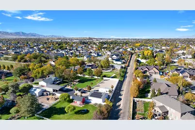 12243 S Janice Dr, Riverton, UT 84065 - Photo 41
