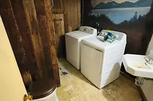 2877 E Delsa Dr S, Holladay, UT 84124 - Photo 7