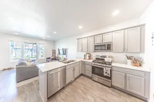 2176 W 1735 S, West Haven, UT 84401 - Photo 7