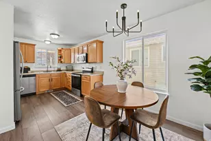 7847 N Saddleback Dr E, Eagle Mountain, UT 84005 - Photo 7