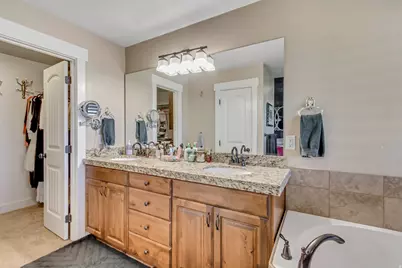 12447 S Cheval Ct W, Herriman, UT 84096 - Photo 15