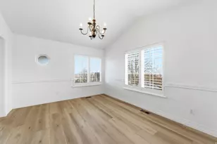 3759 S Huntington Dr, Bountiful, UT 84010 - Photo 13