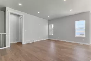 6587 N Bald, Eagle Mountain, UT 84005 - Photo 11