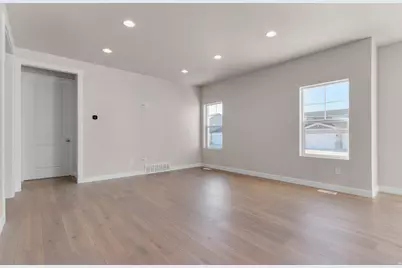 6637 N Bald, Eagle Mountain, UT 84005 - Photo 11