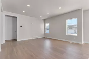 6637 N Bald, Eagle Mountain, UT 84005 - Photo 11