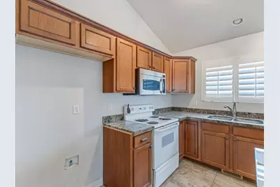 464 E Winchester Dr N, Stansbury Park, UT 84074 - Photo 9