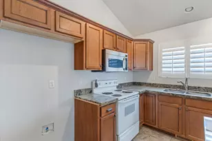 464 E Winchester Dr N, Stansbury Park, UT 84074 - Photo 9