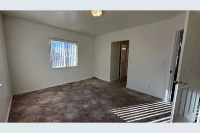 299 W 100 N, Roosevelt, UT 84066 - Photo 19