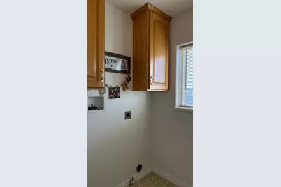299 W 100 N, Roosevelt, UT 84066 - Photo 25