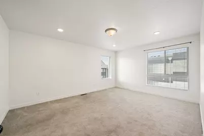 70 E Weekes Way, Clearfield, UT 84015 - Photo 13