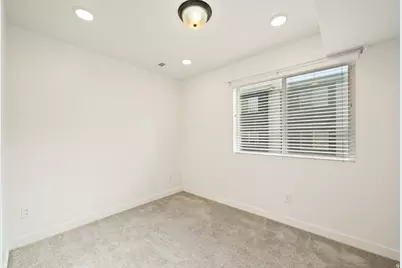 70 E Weekes Way, Clearfield, UT 84015 - Photo 13