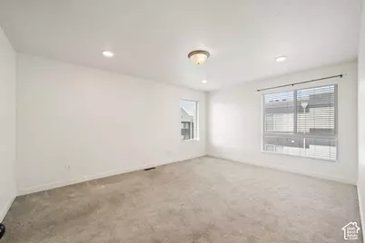 70 E Weekes Way, Clearfield, UT 84015 - Photo 15