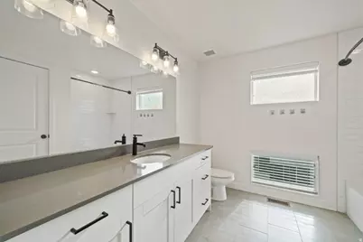 70 E Weekes Way, Clearfield, UT 84015 - Photo 9