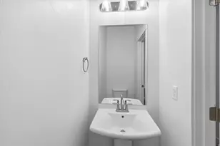 1290 E 480 S, Hyrum, UT 84319 - Photo 35