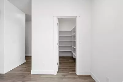 1290 E 480 S, Hyrum, UT 84319 - Photo 15