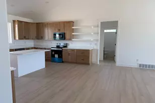 1086 W Lagoon N, Roosevelt, UT 84066 - Photo 5