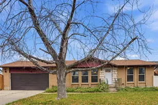 5758 S Bennion Dr, Taylorsville, UT 84129 - Photo 3