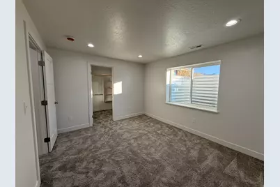 866 E 130 N, Hyde Park, UT 84318 - Photo 27