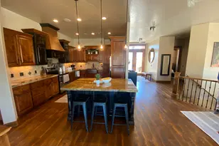 1210 W Indian Dr, Saint George, UT 84770 - Photo 17