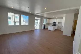 459 W Sapphire Dr, Tooele, UT 84074 - Photo 3