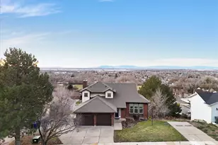 569 N Van Buren Ave, Ogden, UT 84404 - Photo 1