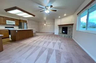 356 N 360 E, Orem, UT 84057 - Photo 15