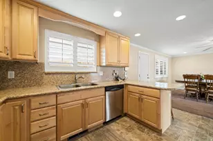 725 E 600 S, Centerville, UT 84014 - Photo 9