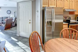 2051 W Canyon View Dr S, Saint George, UT 84770 - Photo 11