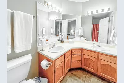 2051 W Canyon View Dr S, Saint George, UT 84770 - Photo 15