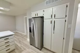 260 S 700 E, Clearfield, UT 84015 - Photo 5