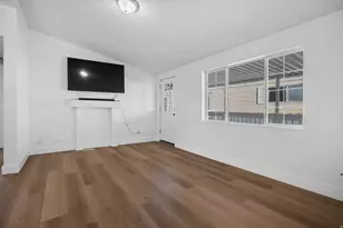 75 W 250 N, Clearfield, UT 84015 - Photo 5