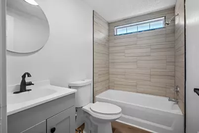75 W 250 N #56, Clearfield, UT 84015 - Photo 13