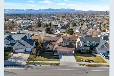 6958 S Hollow Mill Dr, Cottonwood Heights, UT 84121 - Photo 47