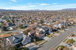 6958 S Hollow Mill Dr, Cottonwood Heights, UT 84121 - Photo 41