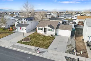 228 W 670 N, Tooele, UT 84074 - Photo 11
