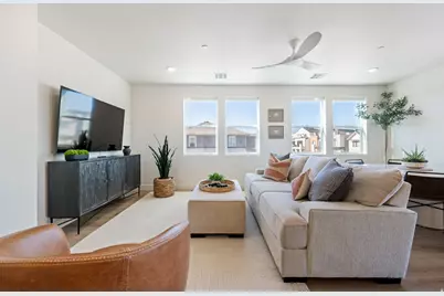 762 W Periwinkle Ln #102, Saint George, UT 84790 - Photo 5