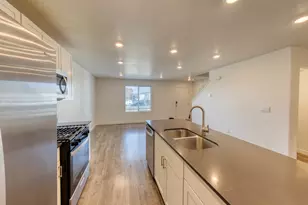 458 N Trident Dr, Saratoga Springs, UT 84045 - Photo 9