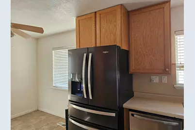 160 S Center St, Wellington, UT 84542 - Photo 9