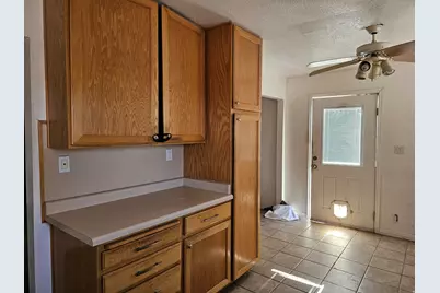 160 S Center St, Wellington, UT 84542 - Photo 7