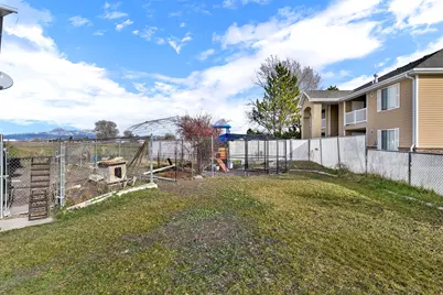 272 W 400 N, Tremonton, UT 84337 - Photo 25