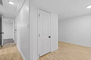 889 N 900 W, Salt Lake City, UT 84116 - Photo 31