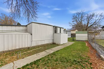 1242 E El Sendero Cir, Salt Lake City, UT 84117 - Photo 11